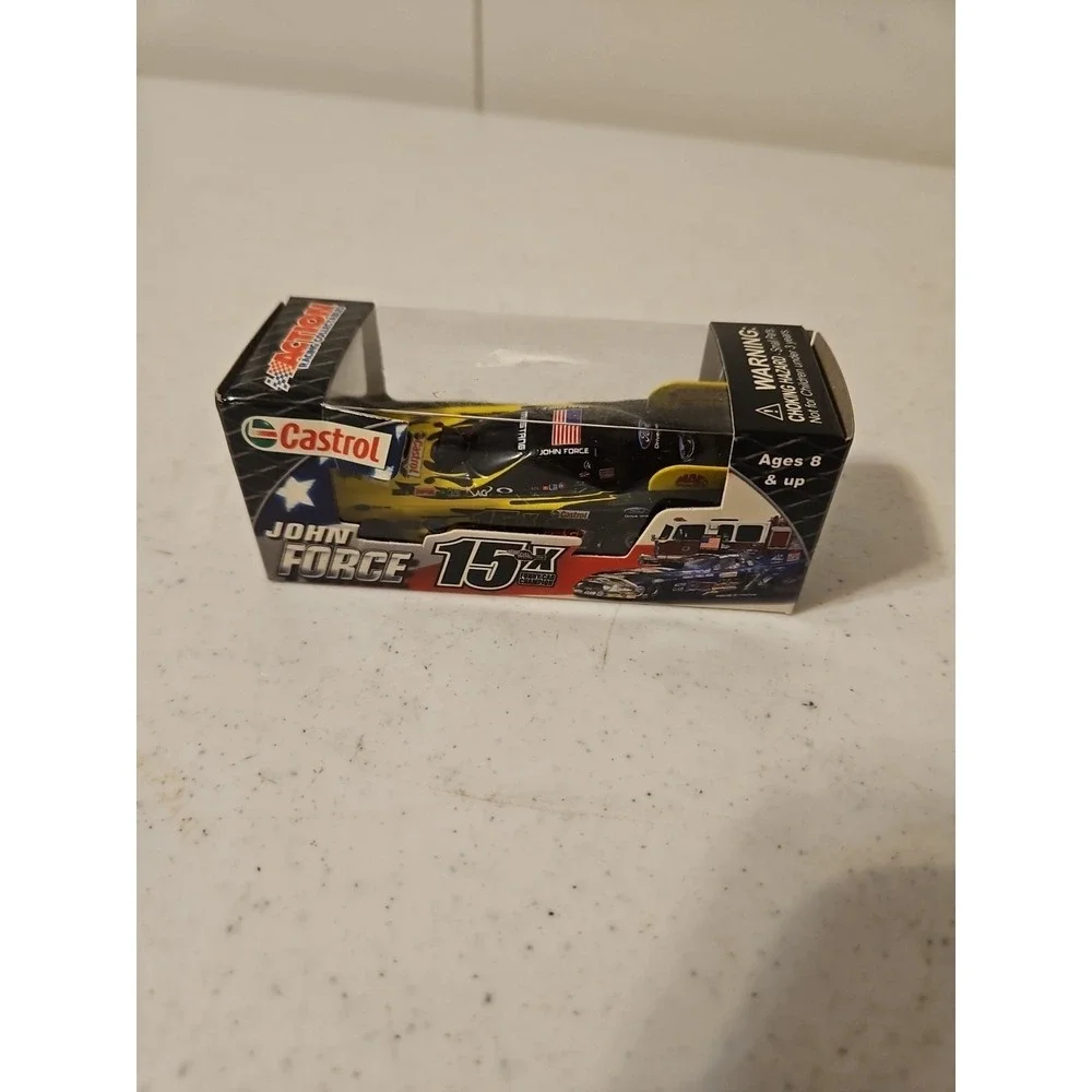 Lionel Action Racing Castrol John Force 15X Funny Car Champion 1:64 Diecast Car